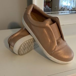 Bar III slip on sneaker